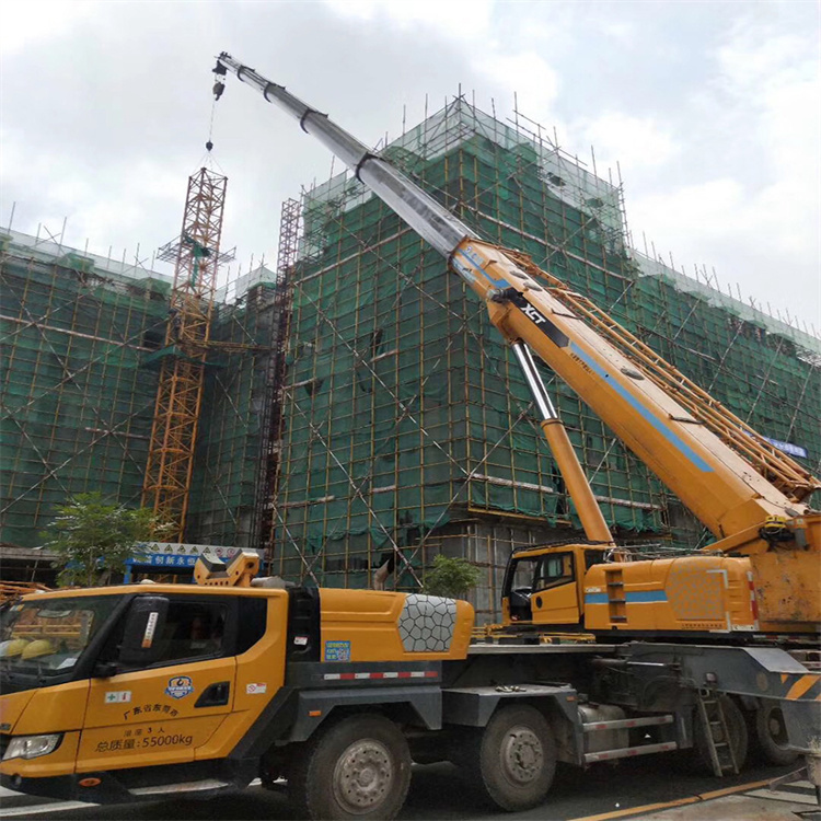 漳州谈谈吊车租赁需要注意的事项