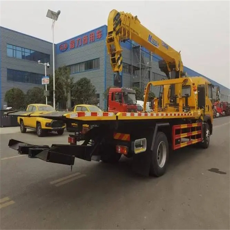 漳州附近小随车吊出租电话，轻松解决搬运烦恼