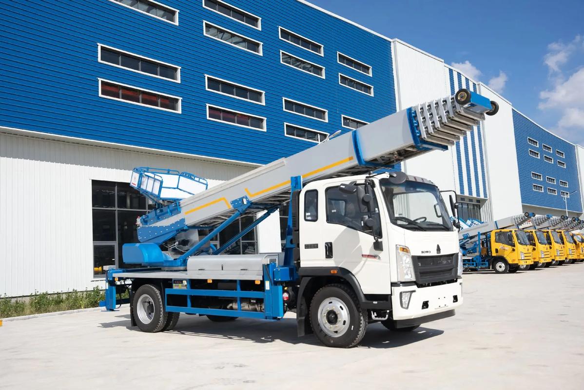 漳州出租云梯车高空作业车 建筑垃圾搬运