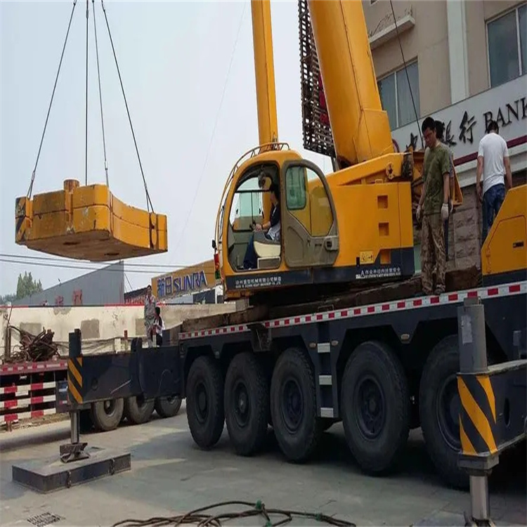 漳州当地吊车出租|机器吊装|75吨|工厂搬迁服务